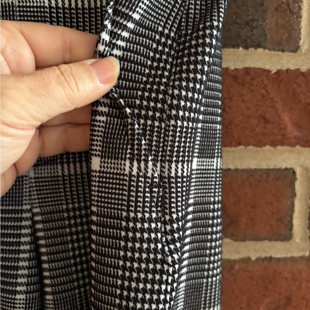 SPANX Black and White plaid Wide leg perfect pants - Picture 6 of 7